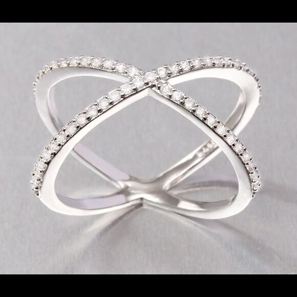 Sterling Silver Cubic Zirconia High Quality Ring - Picture 4 of 4